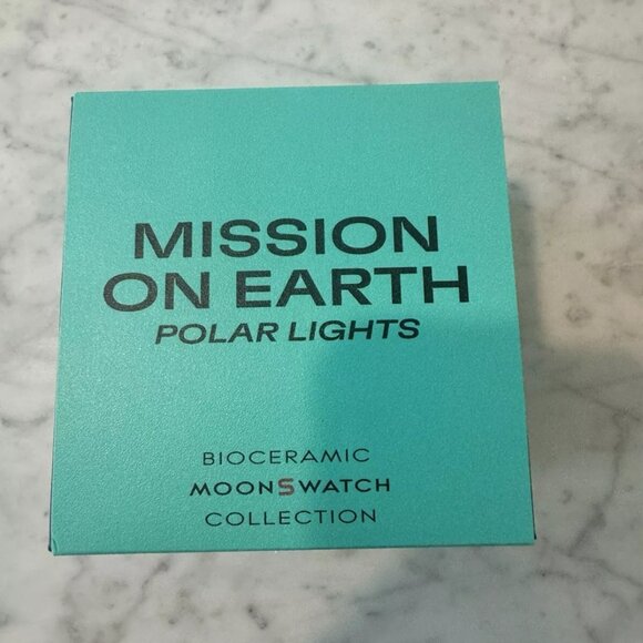 Authentic OMEGA X SWATCH MoonSwatch Mission on Earth Polar Lights SO33L103 - Picture 10 of 12